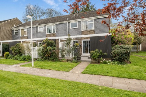 View Full Details for Edinburgh Gardens, Windsor, SL4