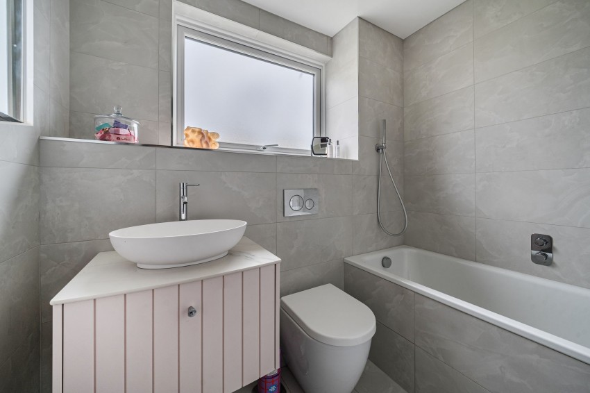 Images for Edinburgh Gardens, Windsor, SL4