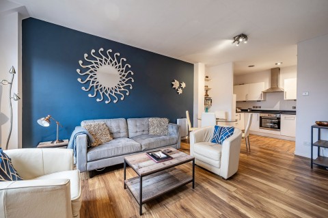 View Full Details for The Courtyard, 4 High Street, SL4