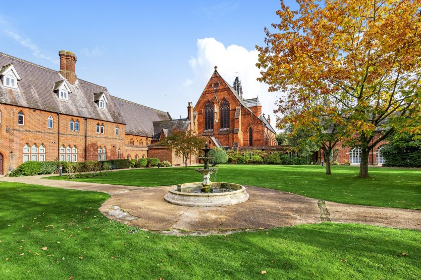 Images for Windsor, SL4