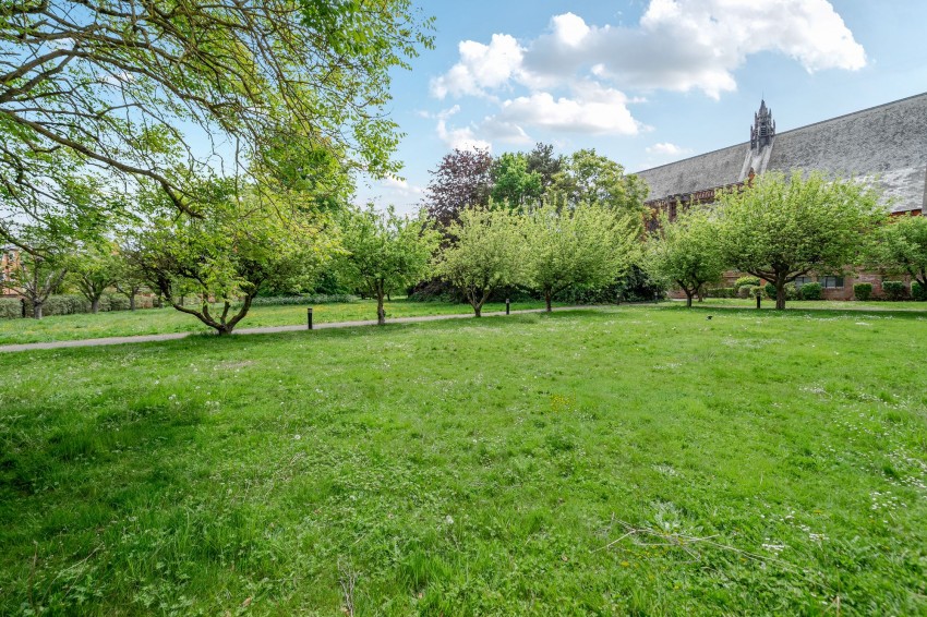 Images for Windsor, SL4