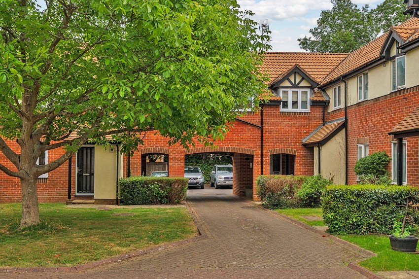 Images for Helston Lane, Windsor, SL4