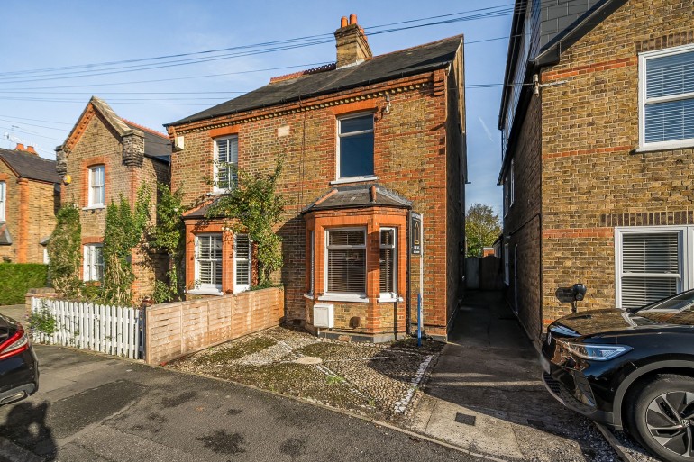 St. Lukes Road, Old Windsor, SL4