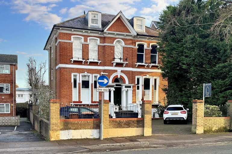 92 Osborne Road, Windsor, SL4